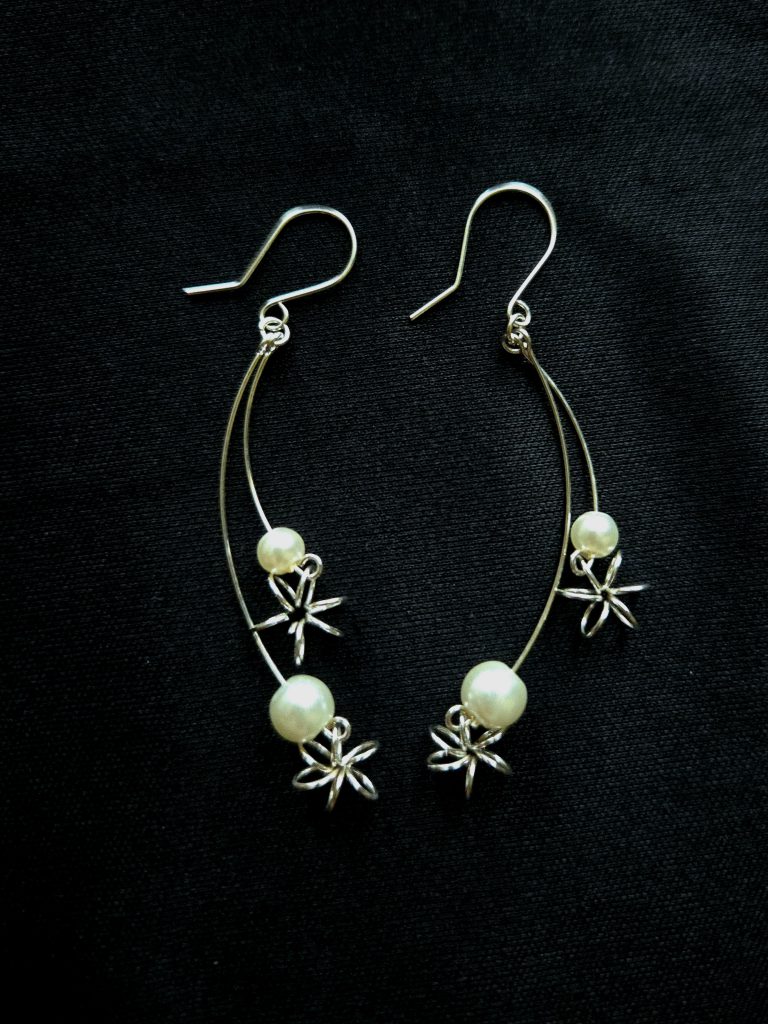Pearl/Star Design Earrings