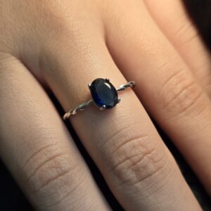 ZIRCONIA BLUE STONE STERLING SILVER RING