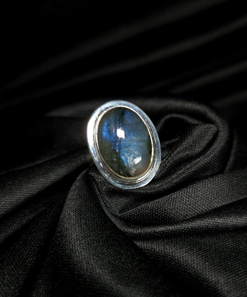 STERLING SILVER BLUE AMBER RING 925