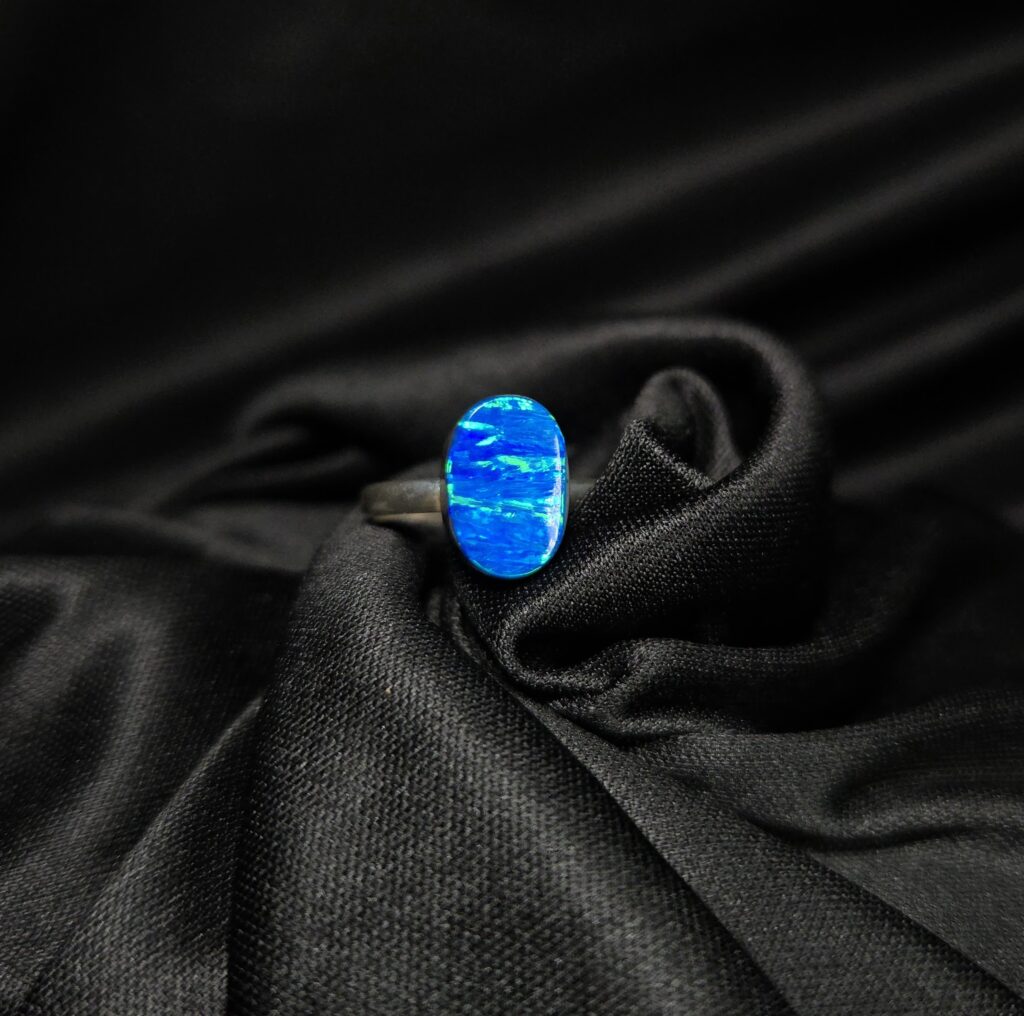 STERLING SILVER BLUE OPAL RING