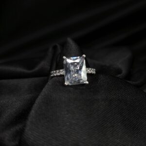 STERLING SILVER ZICRONIA RING